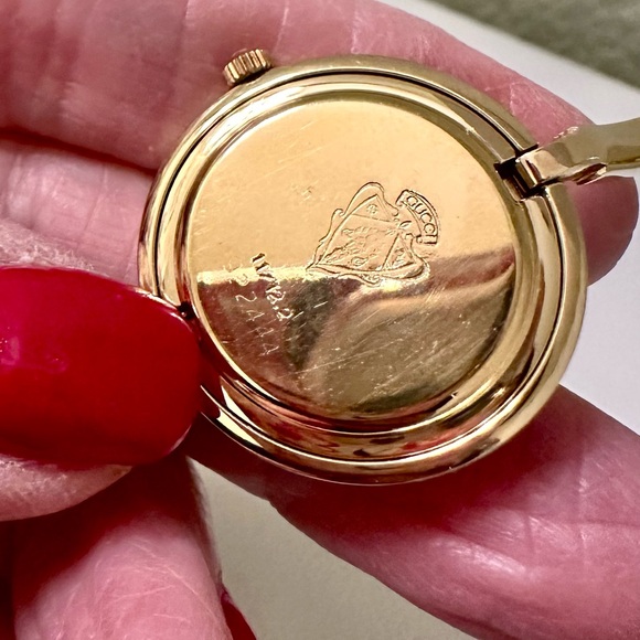 Near Mint~Gucci Interchangeable Bezel Watch W/Diamond Cut Bezel, Box, & Papers - Picture 13 of 16